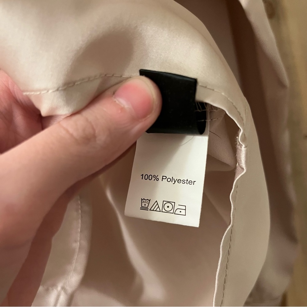SHEIN Champagne Button-Down Women's Shirt - Picture 4 of 4